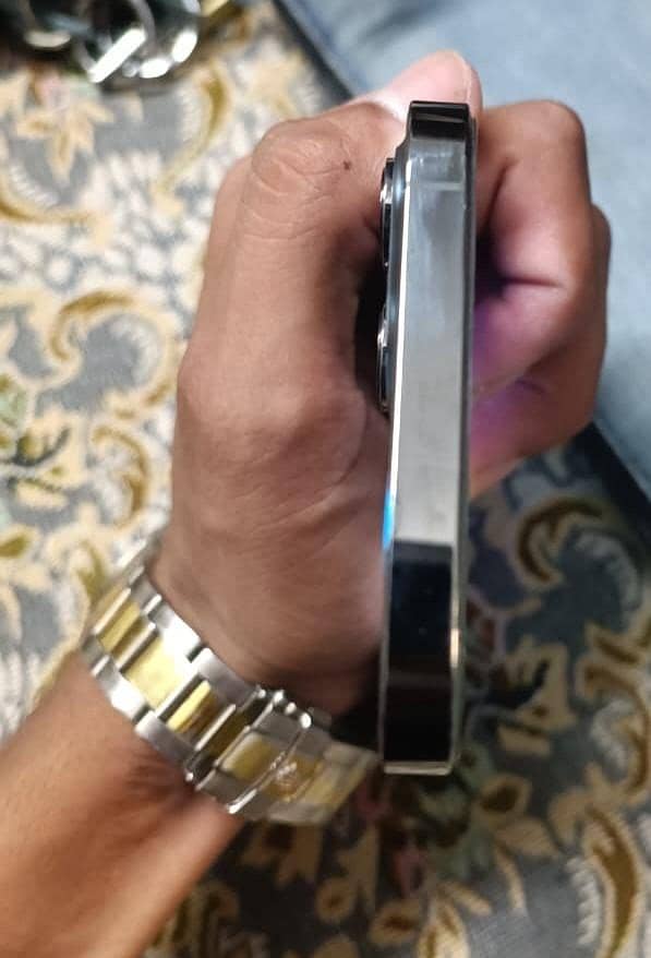 Apple iPhone 12 Pro Max 6