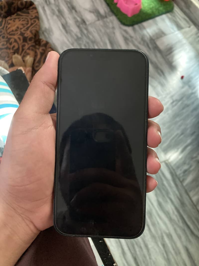 Apple iPhone 13 2