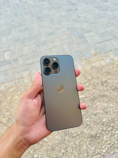 Apple iPhone 13 Pro (lucky deal)
