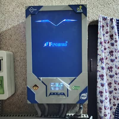 Fronus 6KW Hybrid Solar Inverter – Used