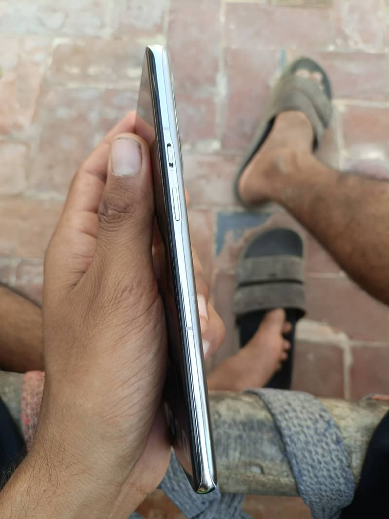 One Plus 9 Pro 3