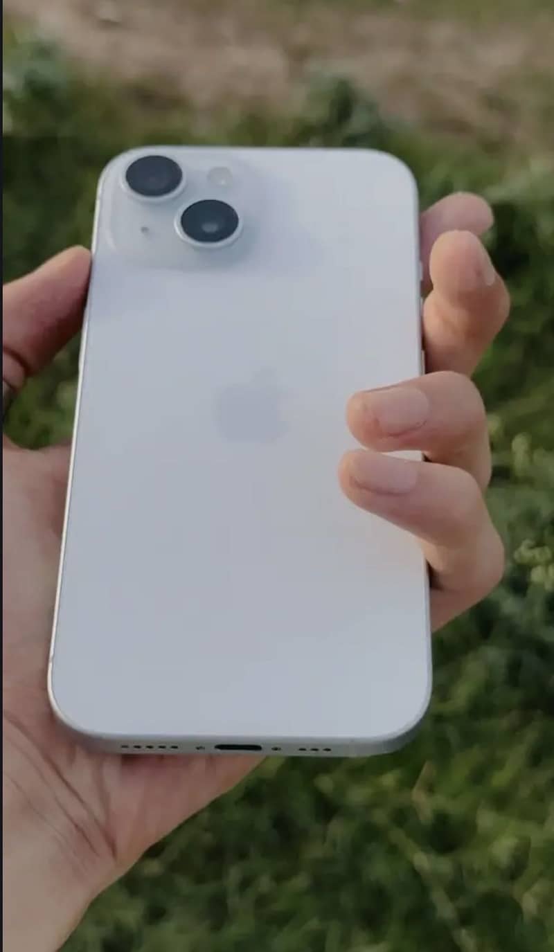 Apple iPhone 15 5
