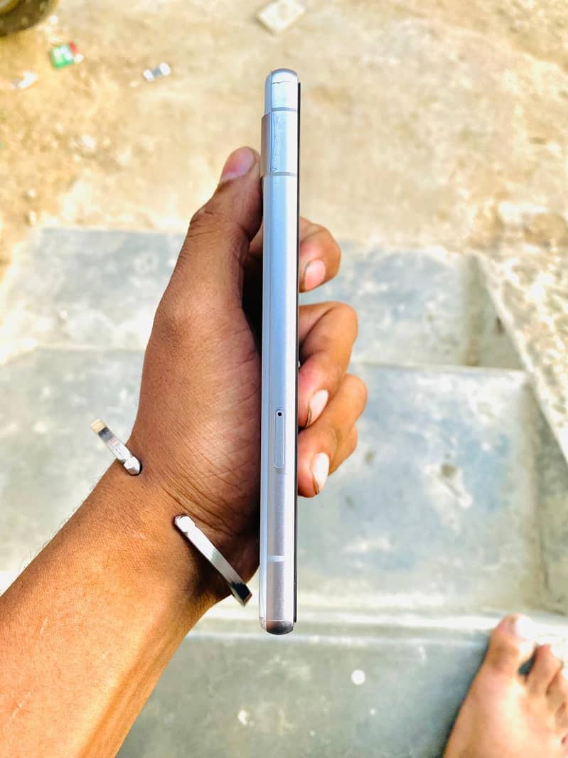 Google Pixel 7 5