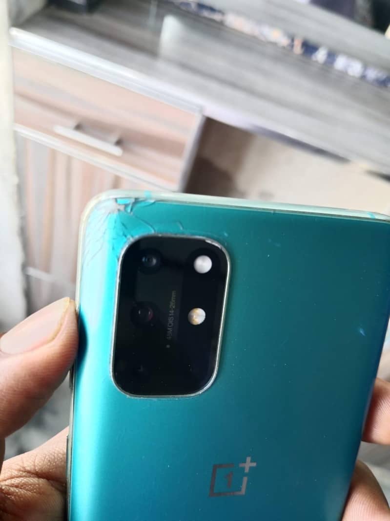 One Plus 8t 4