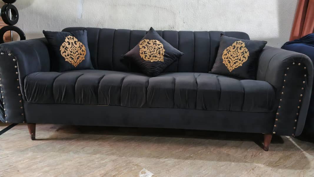 Beautiful 3+2+1 Sofa Set. 1