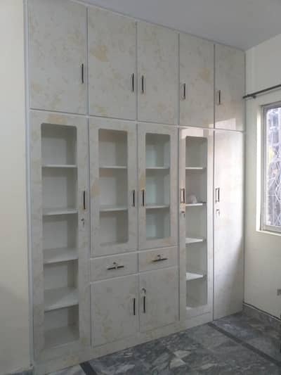 carpenter available