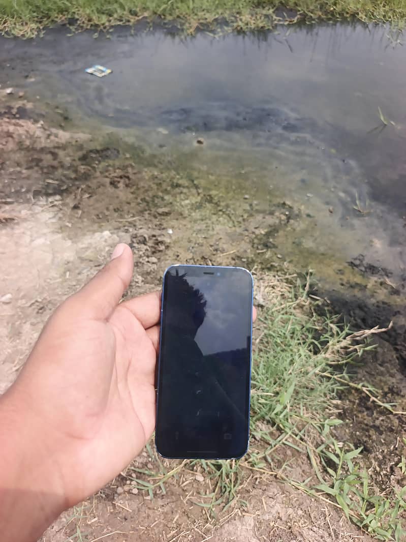 Apple iPhone 12 mini 2