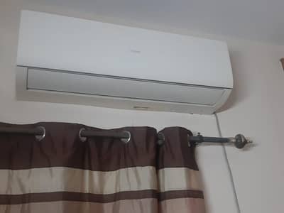 Haier 1.5 Ton ( Non Inverter ) , Super Condition