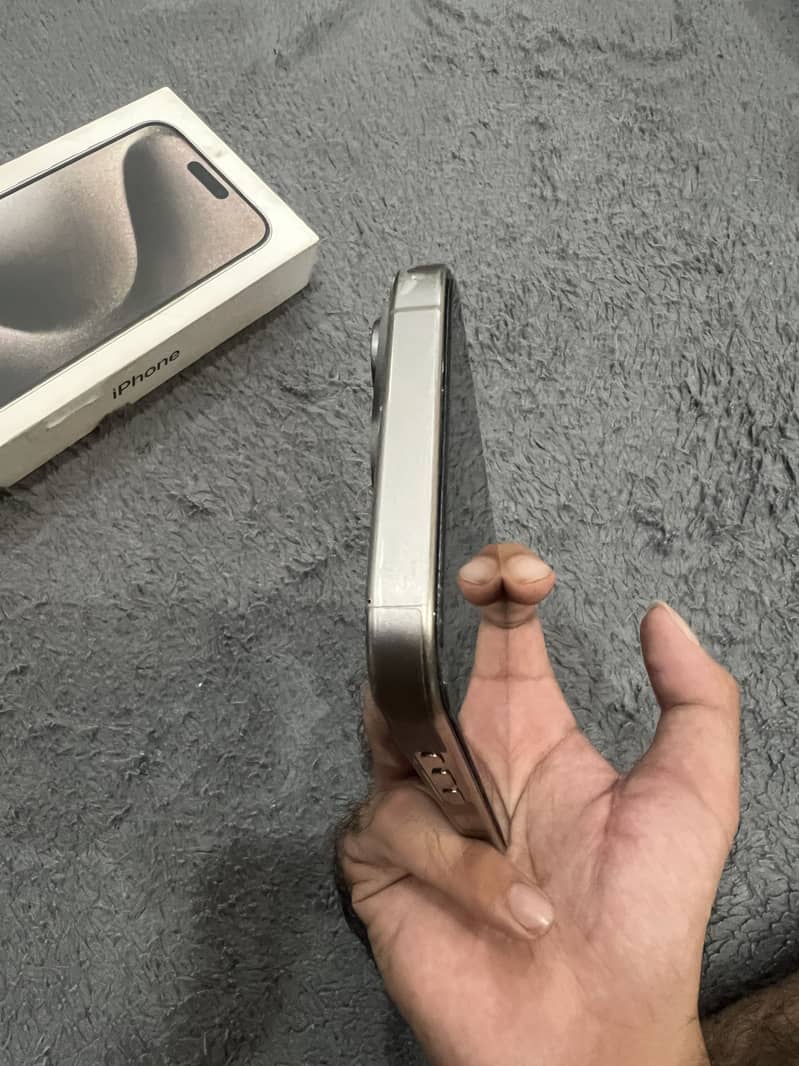 Apple iPhone 15 Pro 7