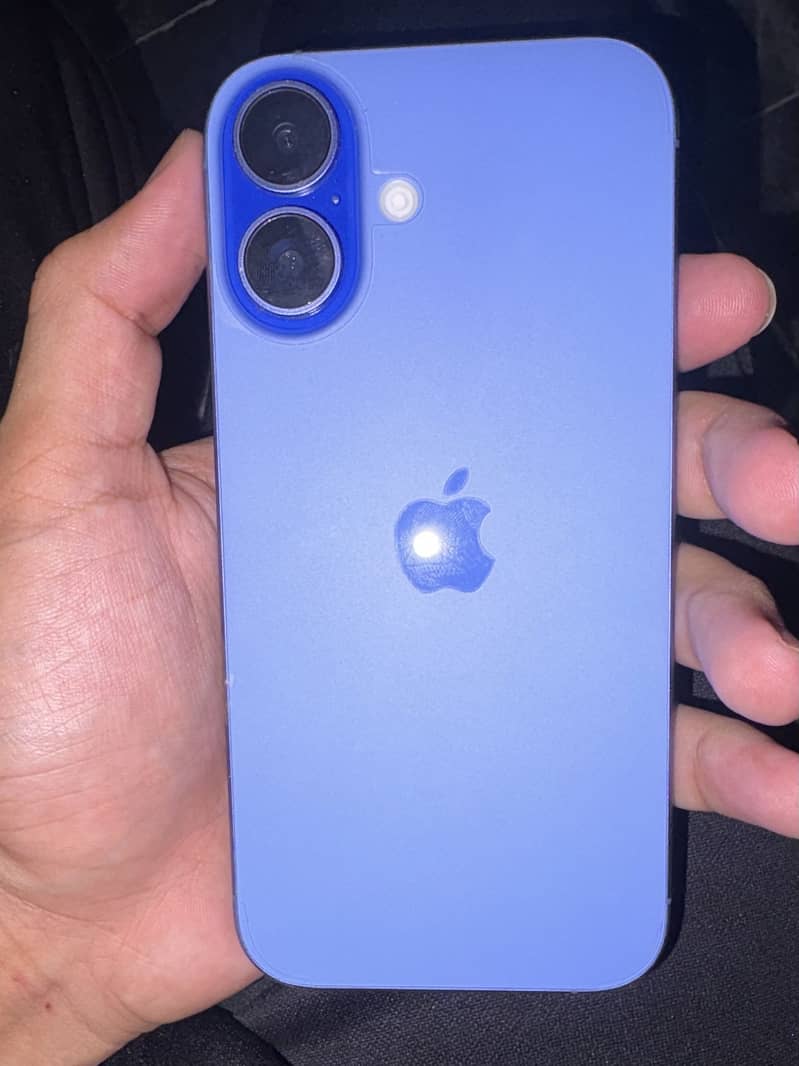 Apple iPhone 16 1