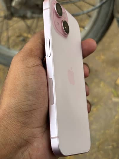 Apple iPhone 15