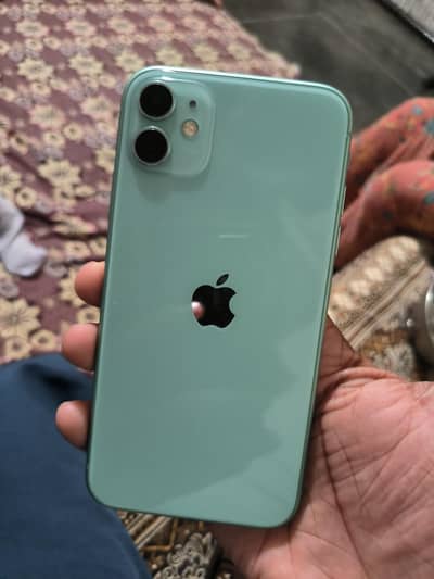 iPhone 11  128