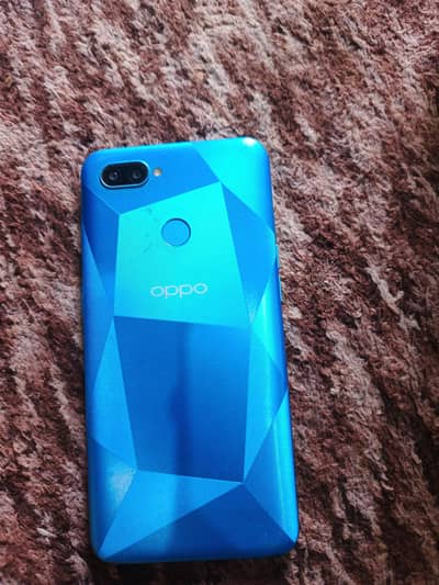 OPPO A12
