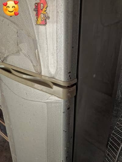 dawlance refrigerator