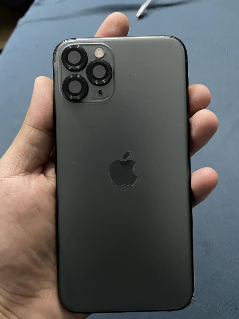 Apple iPhone 11 Pro 2
