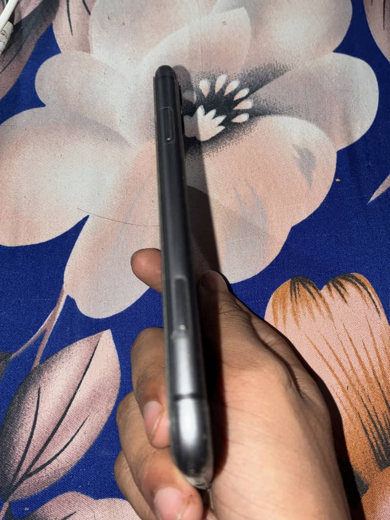Apple iPhone 11 9