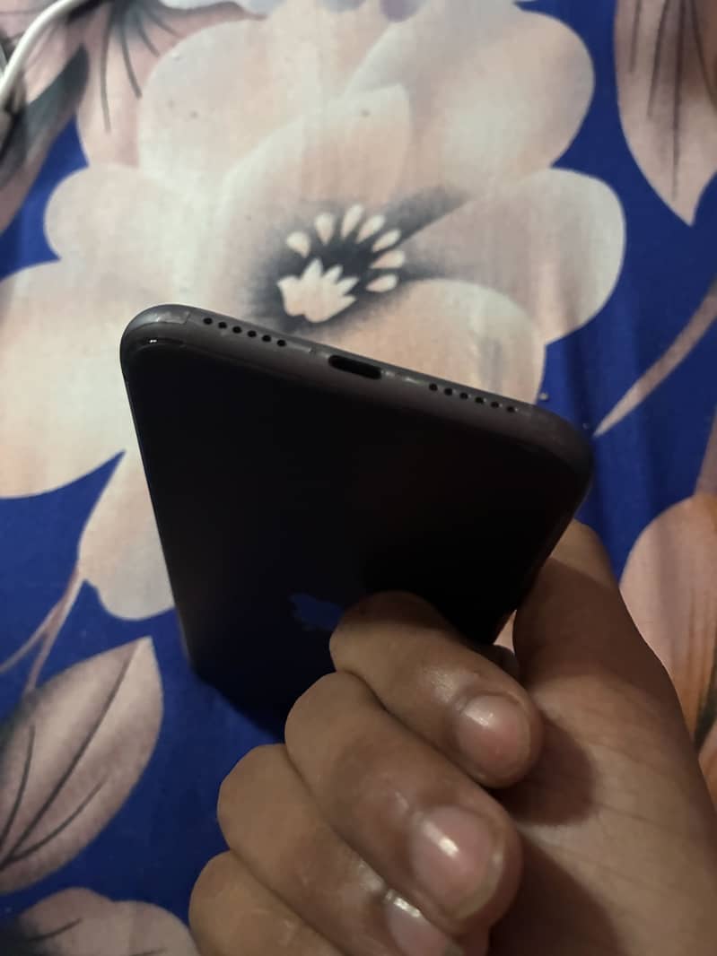 Apple iPhone 11 2