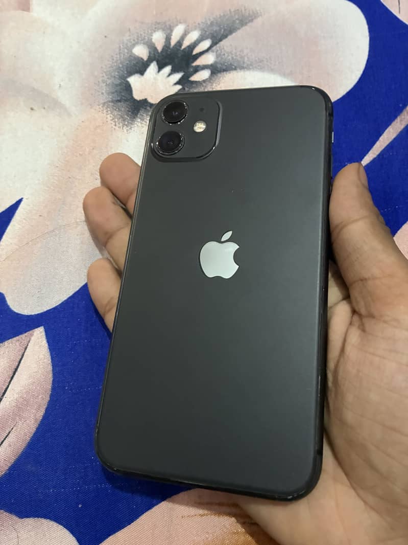 Apple iPhone 11 4
