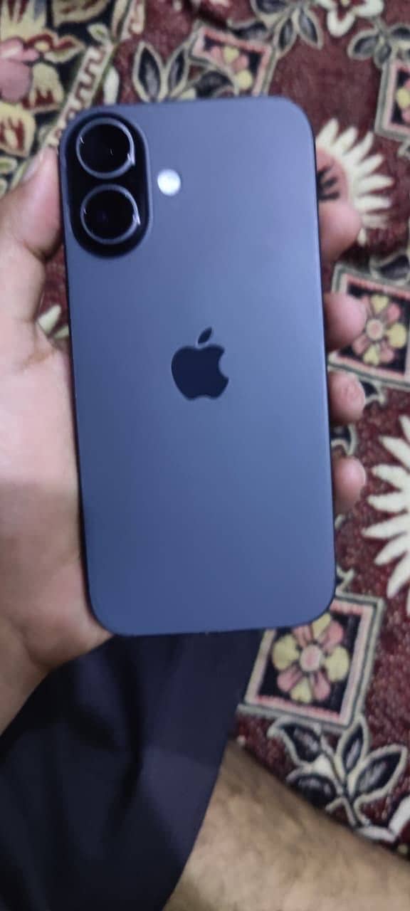 Apple iPhone 17 4