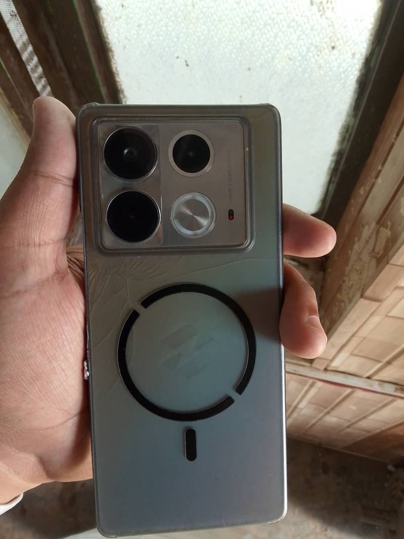 Infinix Note 40 2