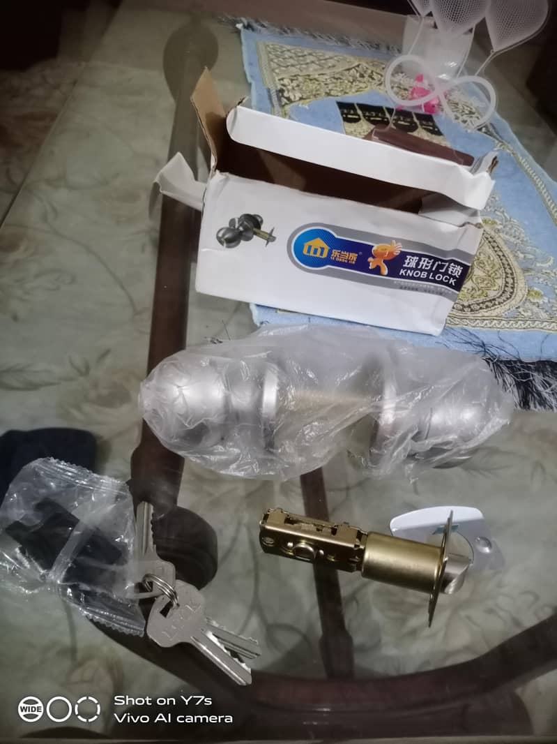 Door lock 4