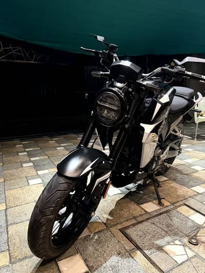 Super Star 200R (2024 Model / 2025 Reg) – Low Mileage (2.5k km) | 1st