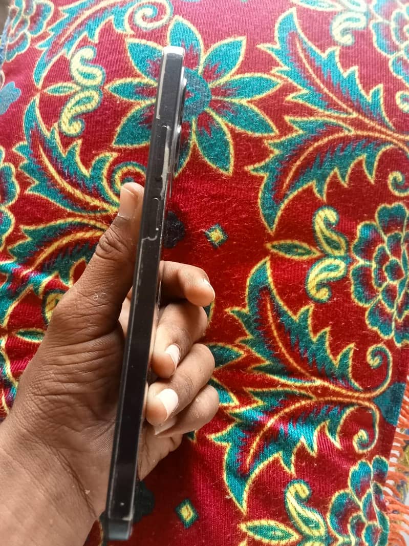 Realme C53 2