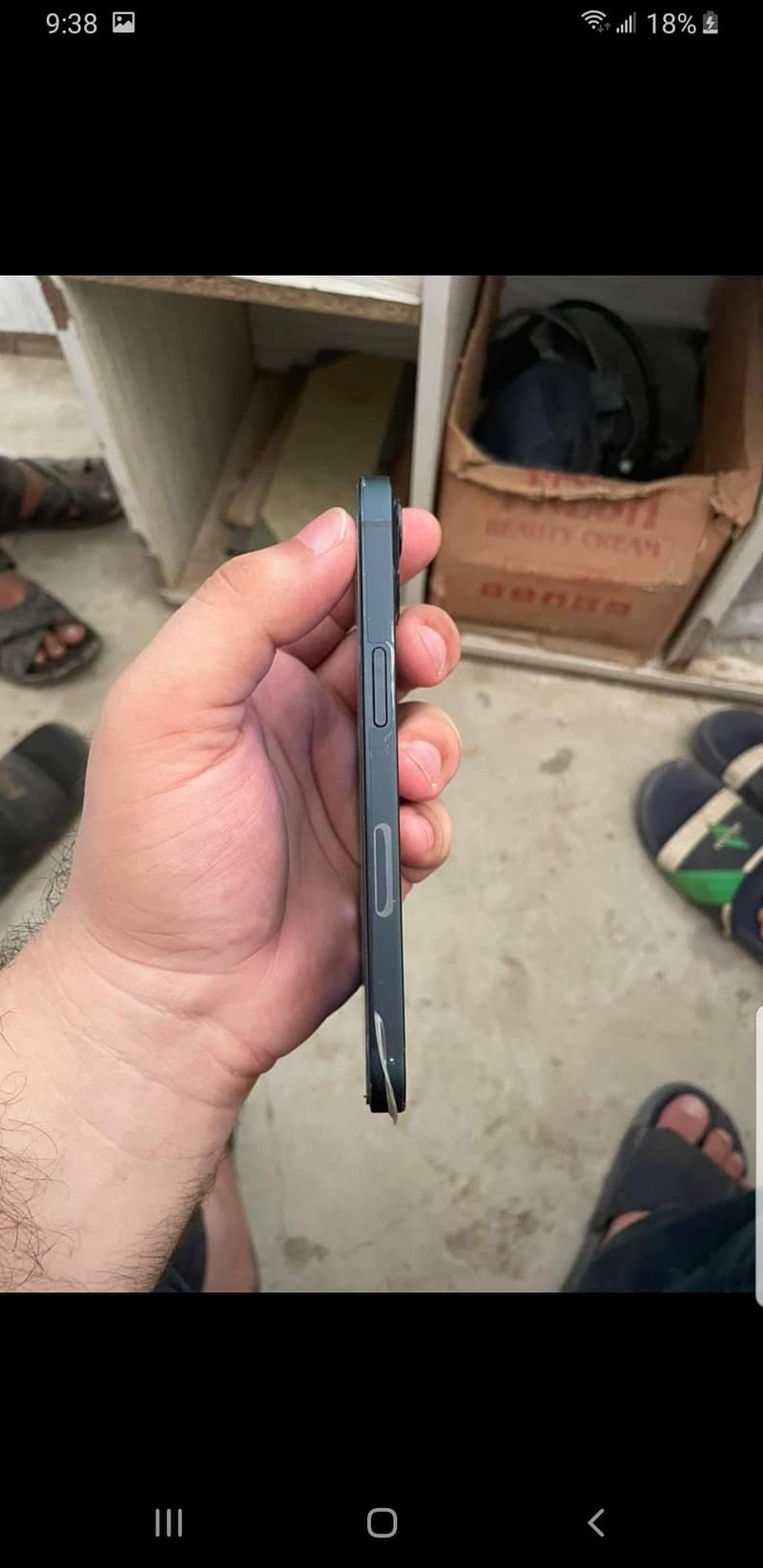 Apple iPhone 13 4