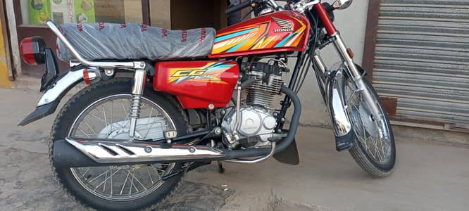 total jinene bike ha bilkul new condition ha