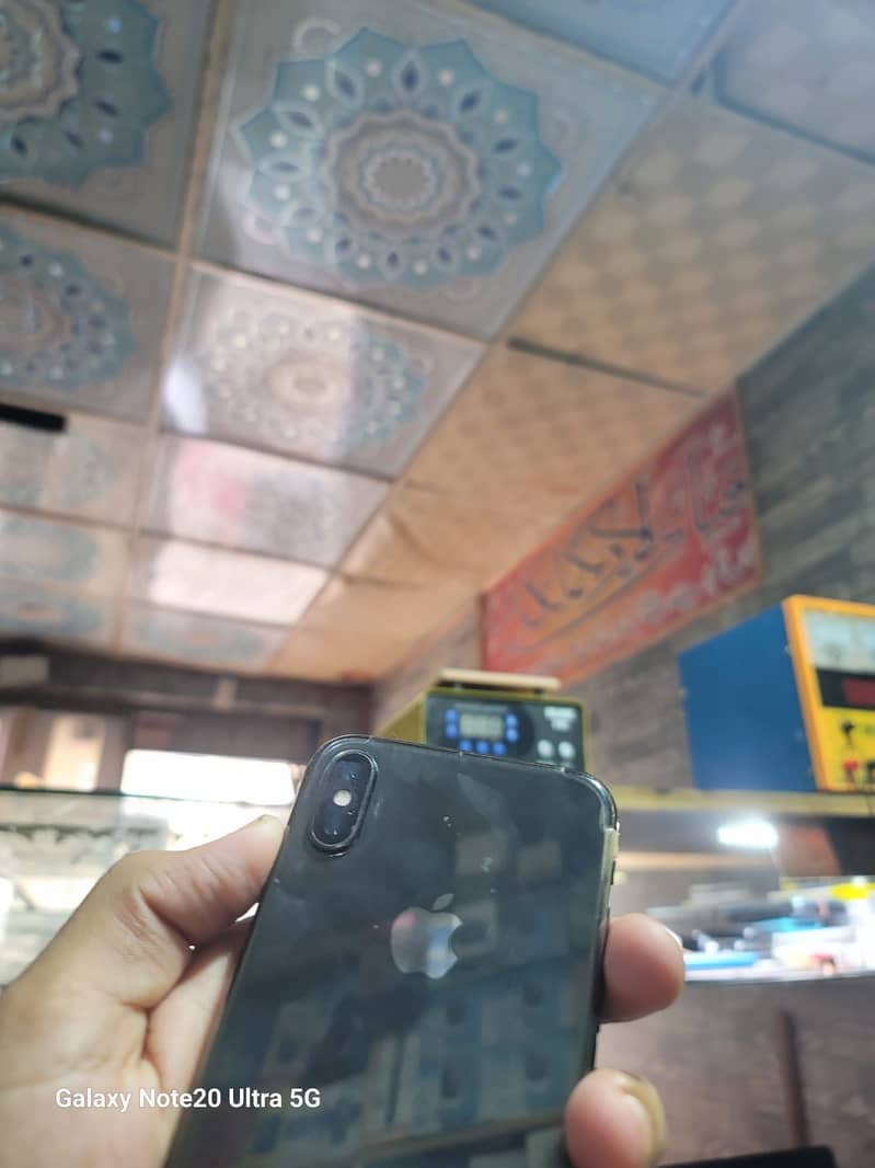 Apple iPhone X 2