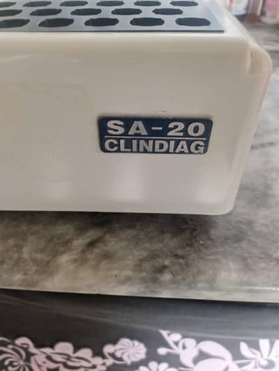 Chemistry analyzer