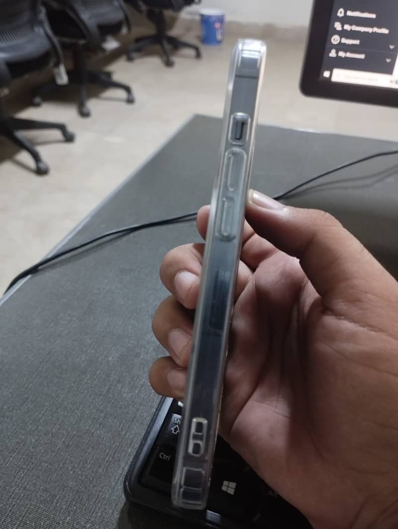 iPhone 13-Pro 2