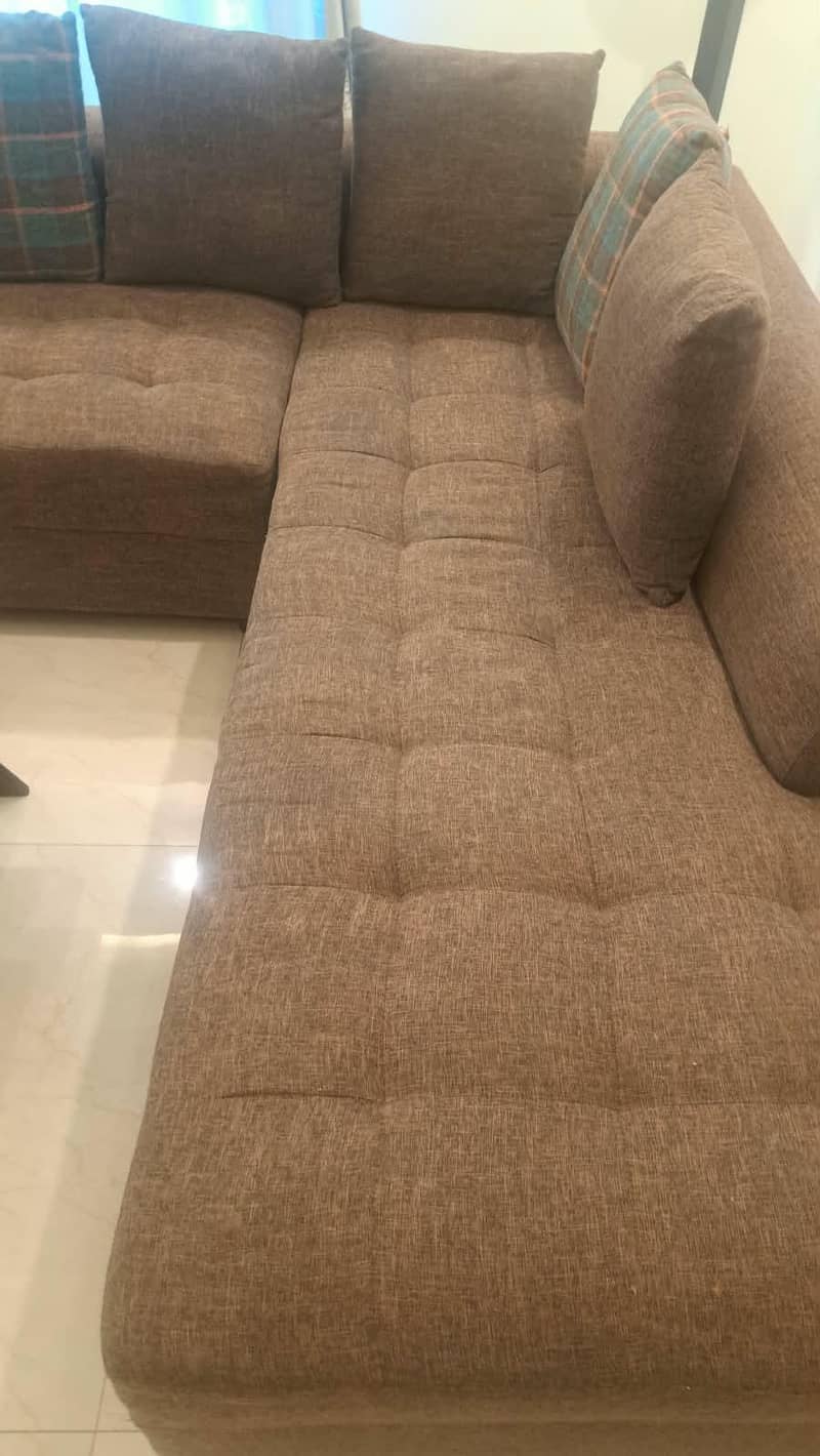 L shape sofa in good condition 10