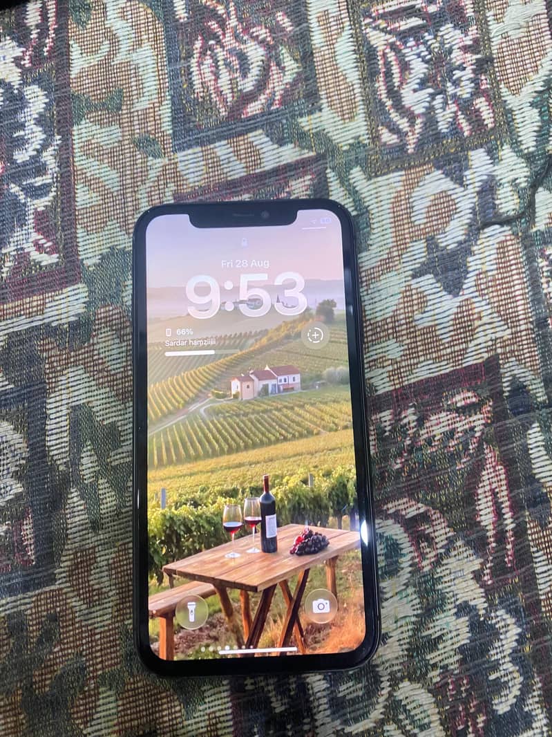Apple iPhone 11 3