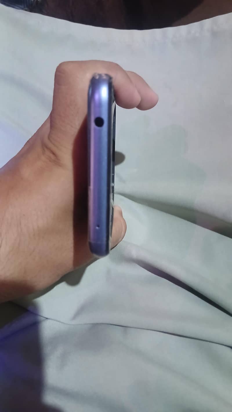 Nokia G20 1