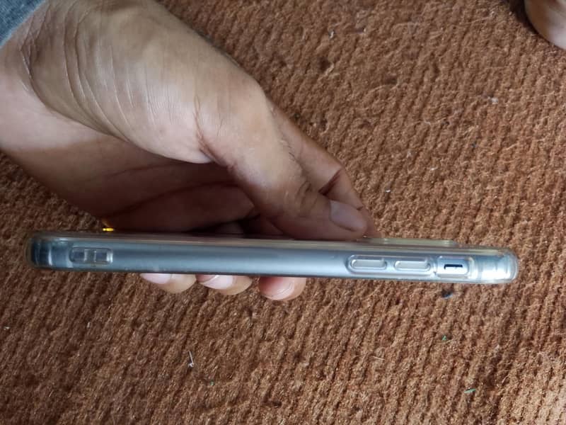 Apple iPhone 11 2