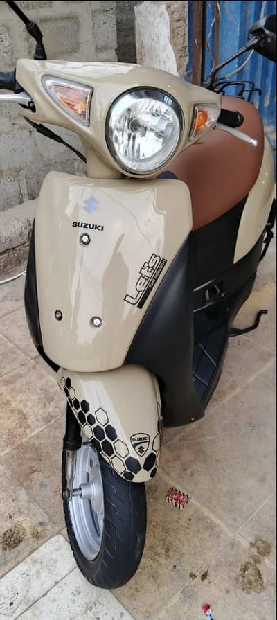 SELF start 49cc Scooty