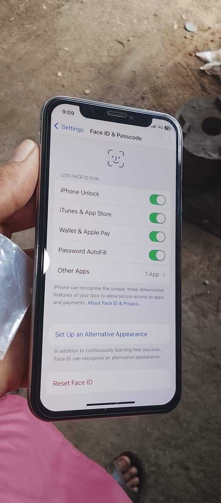 Apple iPhone X 3