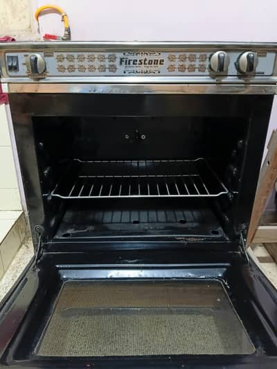 Firestone gas oven. 18x18 baking space with grill and hot plate
