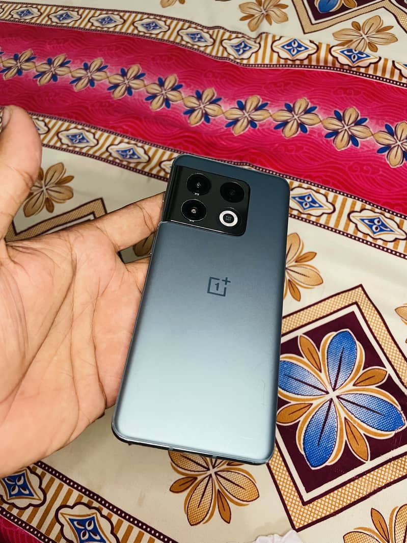One Plus 10 Pro 0