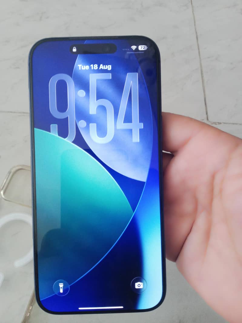 Apple iPhone 17 Pro Max 6