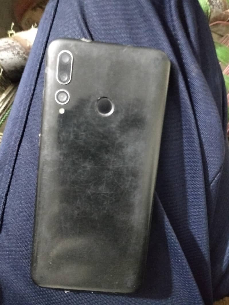 Huawei P Smart Plus 1