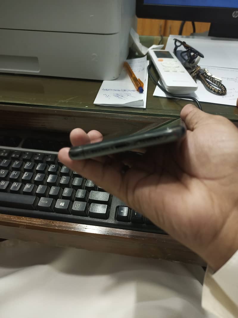 Apple iPhone 11 Pro Max 3