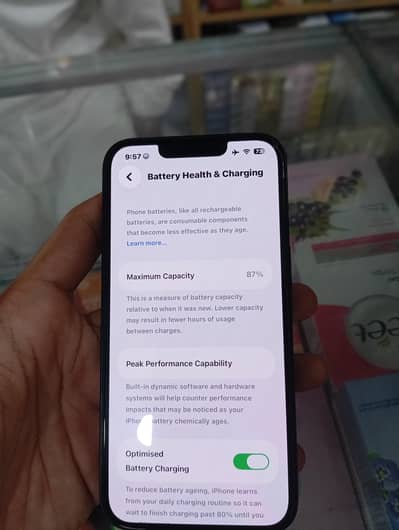 Apple iPhone 13