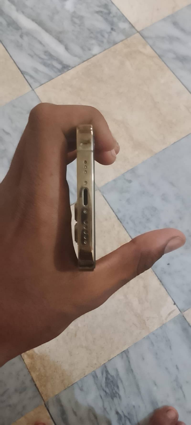 Apple iPhone 13 Pro 4