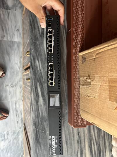 Mikrotik 3011