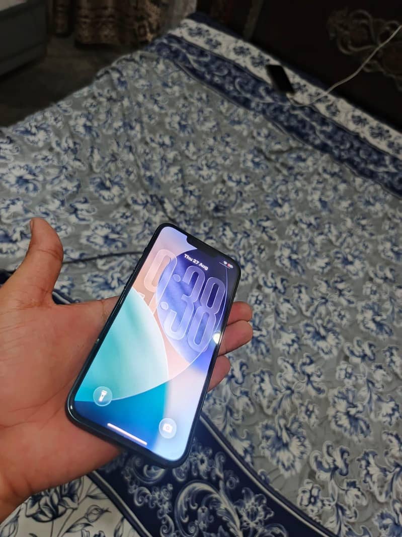 Apple iPhone 14 5