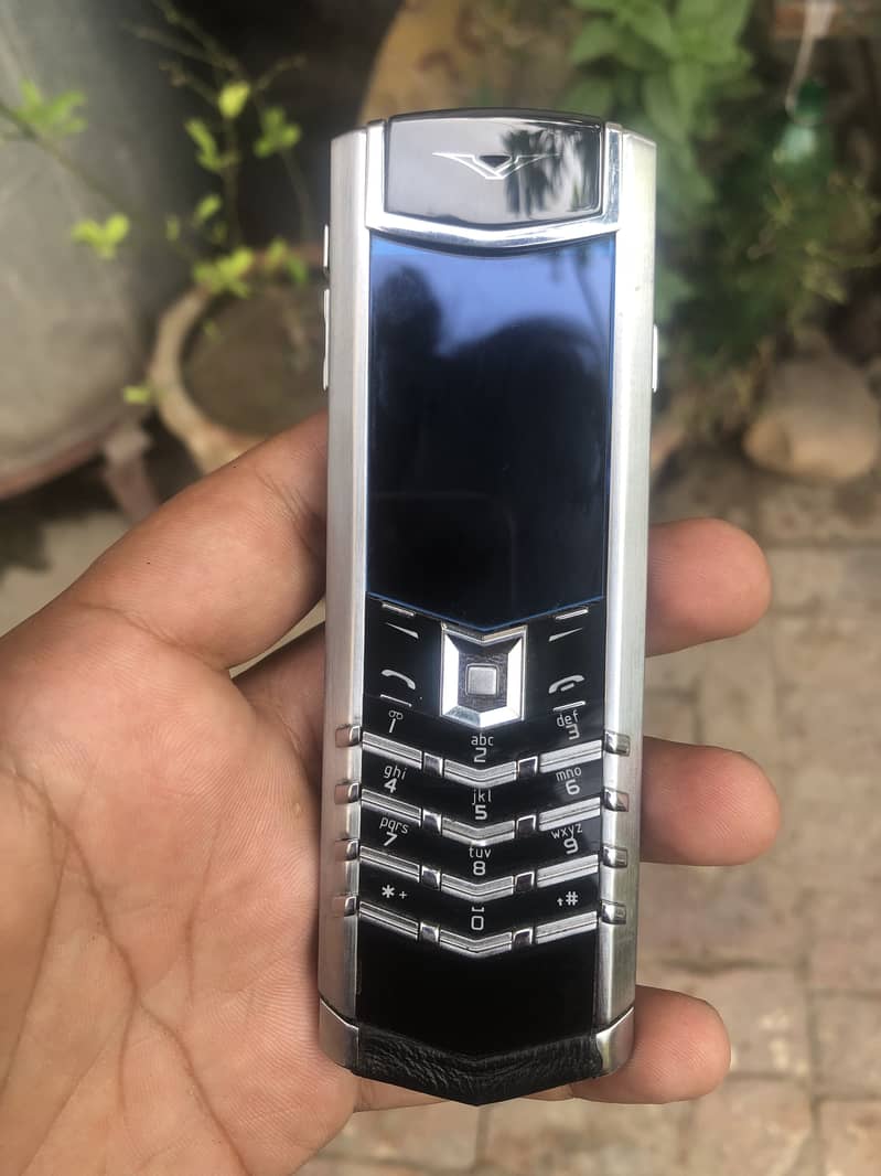 Vertu 0