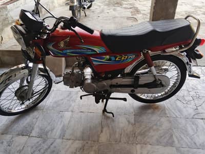 Honda CD 70 lush and genwain condition 2024 MoDeL. . . . . .