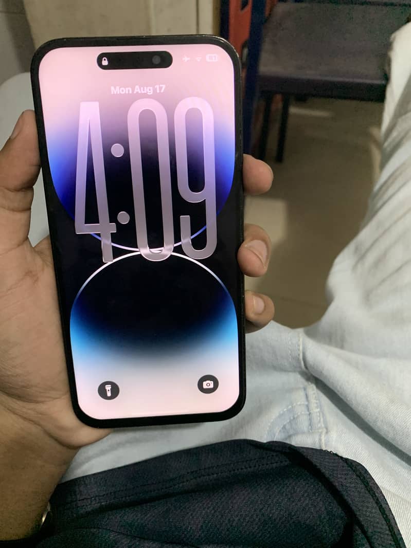 14 pro max 0